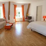 Domaine Du Papillon Bed & Breakfast Lesparre-Médoc