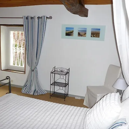 Bed & Breakfast Domaine Du Papillon Lesparre-Medoc